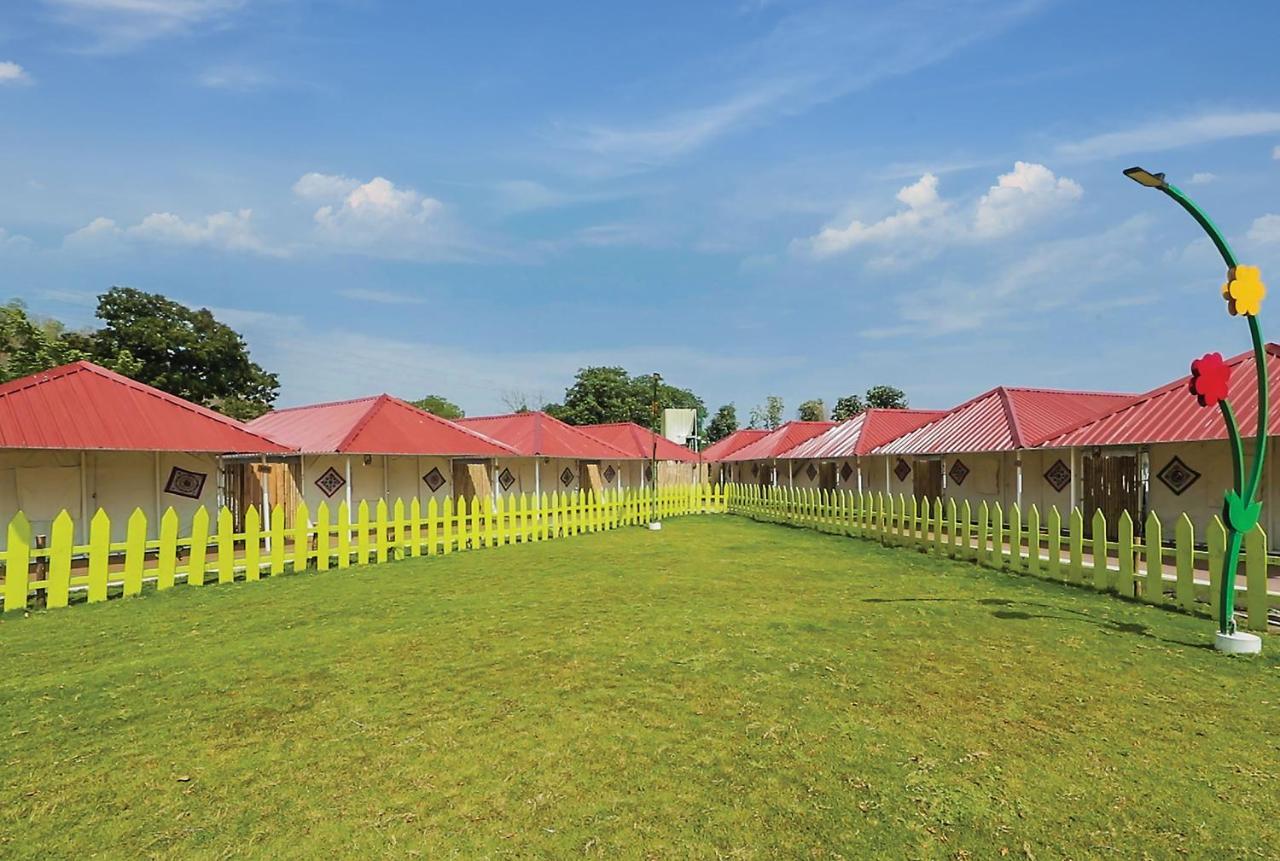 Praveg Tent City Narmada, Statue Of Unity Kevadia Buitenkant foto