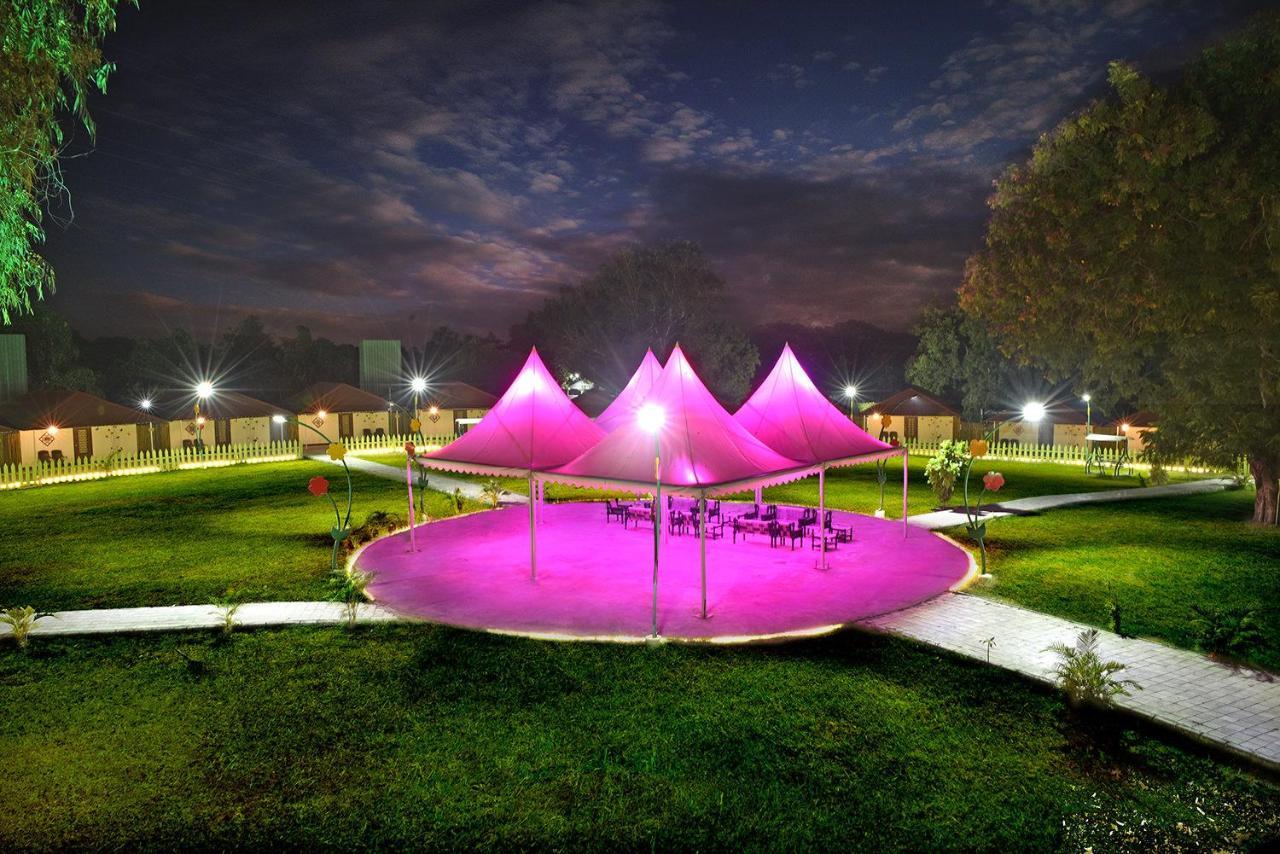 Praveg Tent City Narmada, Statue Of Unity Kevadia Buitenkant foto
